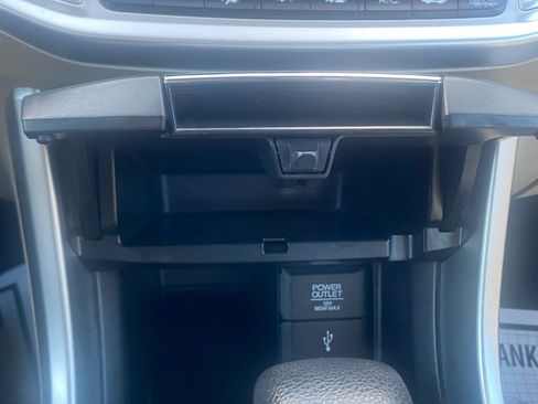 Used 2015 Honda Accord Hybrid Sedan image 27