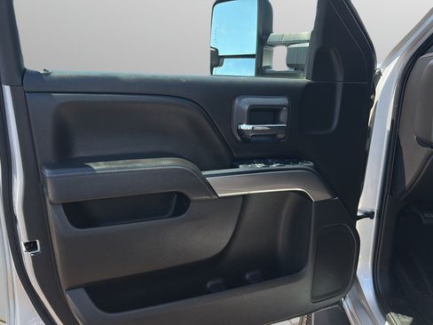 Used 2018 Chevrolet Silverado 2500 LT w/ All Star Edition AWD/4WD image 10