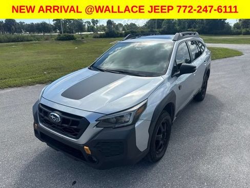 Used 2025 Subaru Outback Wilderness AWD/4WD image 3