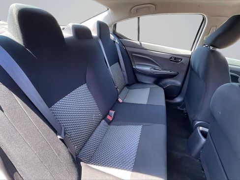 Used 2024 Nissan Versa S FWD image 27