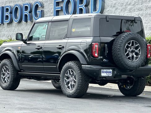 New 2025 Ford Bronco Badlands image 6