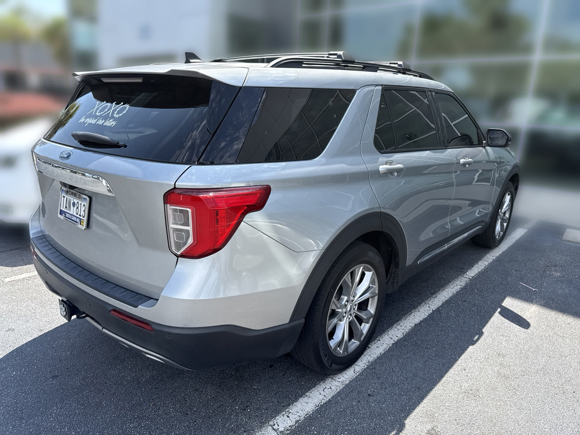 Used 2023 Ford Explorer XLT w/ Equipment Group 202A RWD image 4