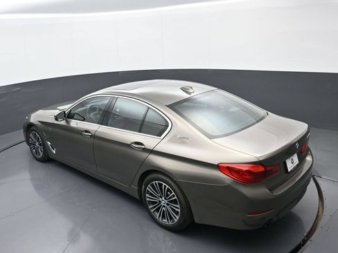 Used 2018 BMW 530e xDrive AWD/4WD image 34