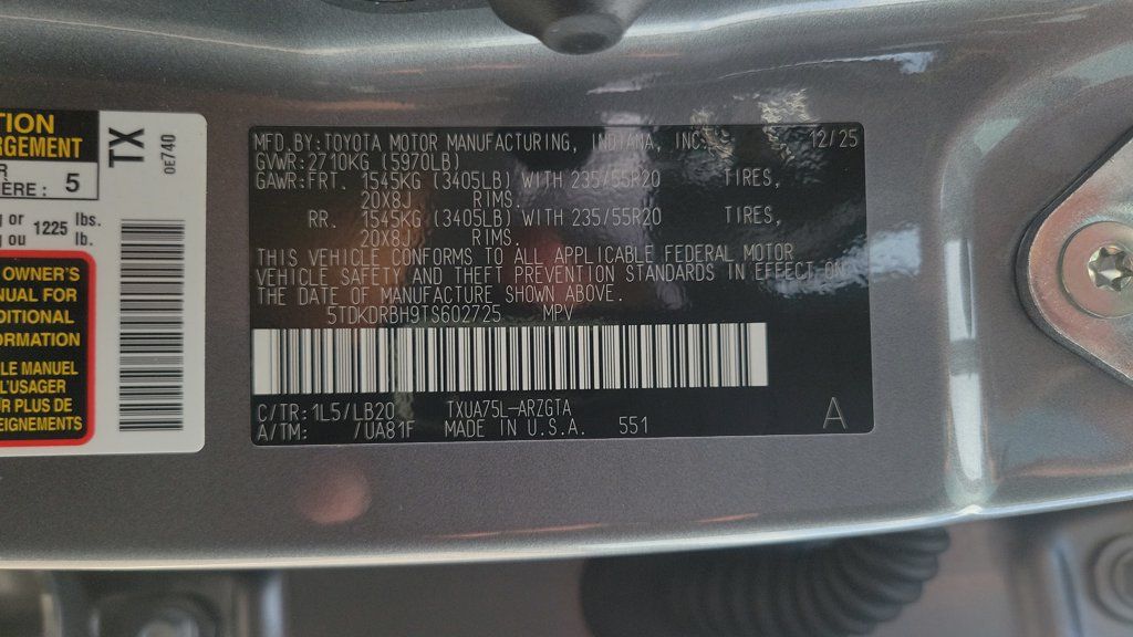 Used 2026 Toyota Highlander Limited AWD/4WD image 24