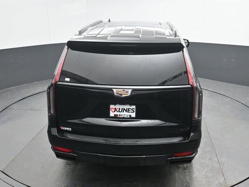 Used 2022 Cadillac Escalade Sport w/ Touring Package image 33