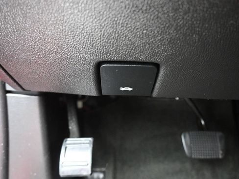 Used 2018 Chevrolet Colorado ZR2 AWD/4WD image 27