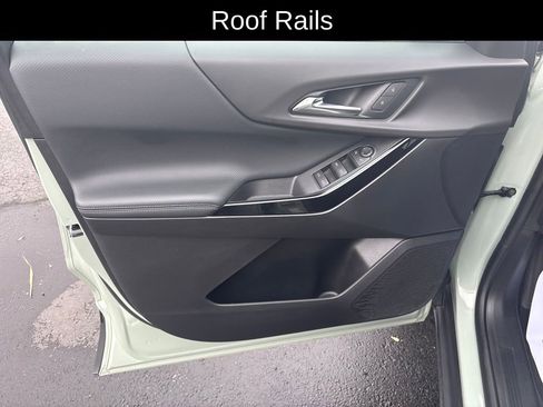 Used 2025 Chevrolet Equinox LT image 12