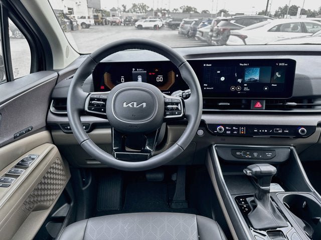 Certified 2026 Kia Carnival EX FWD image 22