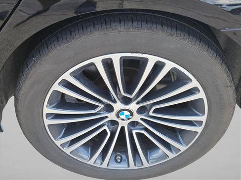 Used 2018 BMW 530i RWD image 5