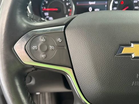 Used 2022 Chevrolet Traverse LT AWD/4WD image 11