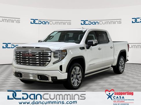 Used 2023 GMC Sierra 1500 Denali w/ Denali Reserve Package AWD/4WD image 1