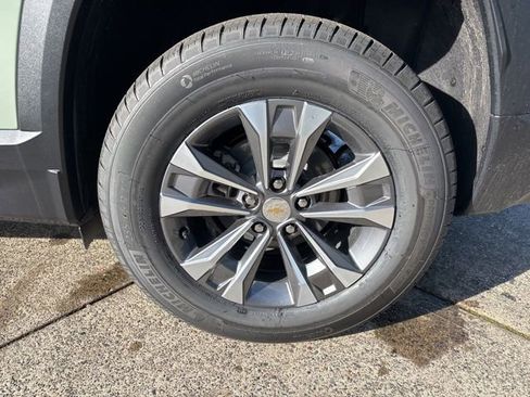 New 2026 Chevrolet Equinox LT w/ Safety and Technology Package AWD/4WD image 12