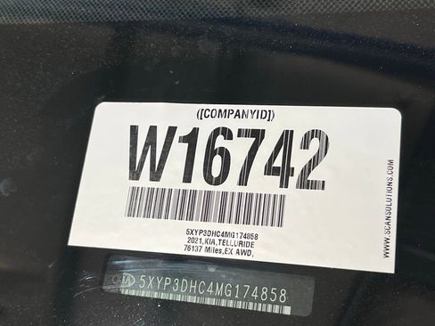 Used 2021 Kia Telluride EX w/ Towing Package image 2