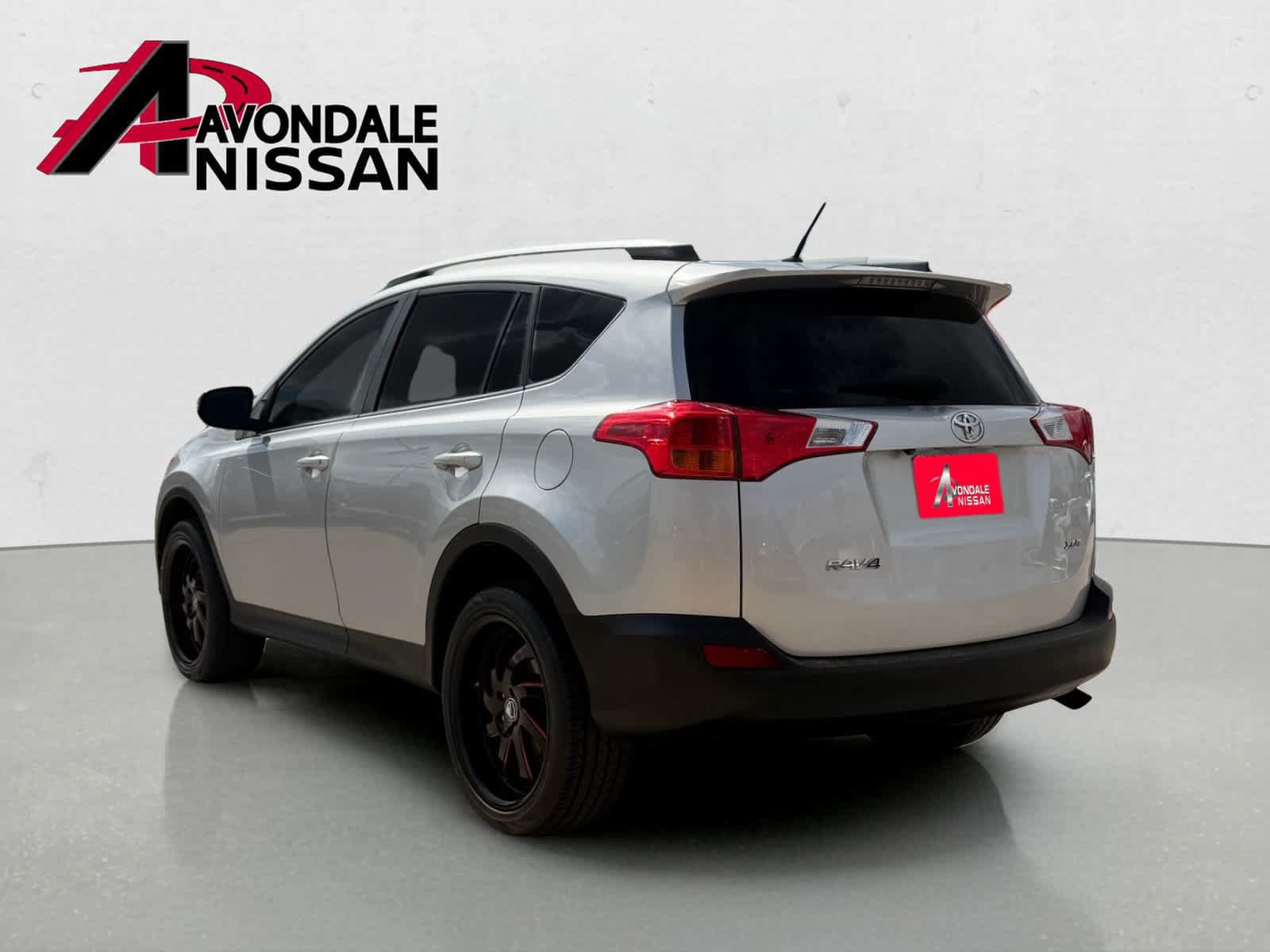 Used 2013 Toyota RAV4 XLE FWD image 4