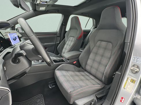 Used 2022 Volkswagen GTI SE FWD image 14