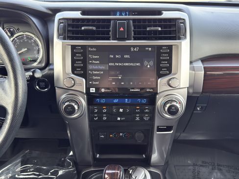 Used 2021 Toyota 4Runner Limited image 29