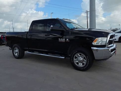 Used 2017 RAM 2500 Tradesman w/ Chrome Appearance Group AWD/4WD image 2