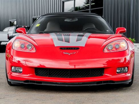 Used 2010 Chevrolet Corvette Grand Sport w/ Preferred Equipment Group RWD image 4