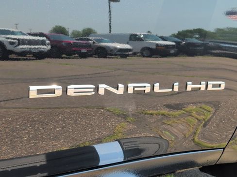 New 2026 GMC Sierra 3500 Denali w/ Denali Reserve Package AWD/4WD image 48