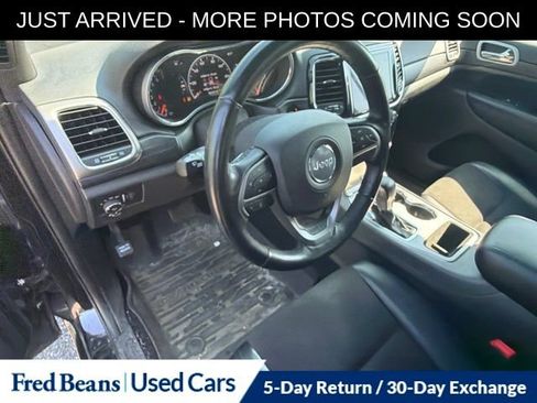 Used 2021 Jeep Grand Cherokee Laredo X AWD/4WD image 11
