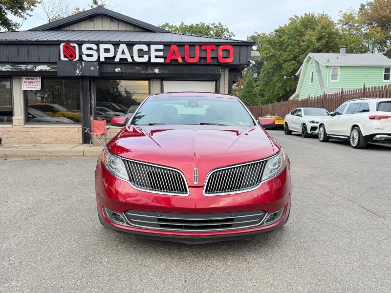 Used 2013 Lincoln MKS AWD image 2