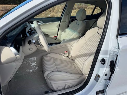 New 2026 Genesis G70 2.5T Prestige image 16