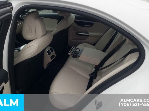 Used 2025 Mercedes-Benz C 300 Sedan image 21