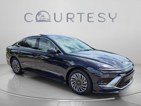 New 2026 Hyundai Sonata SEL FWD image 7