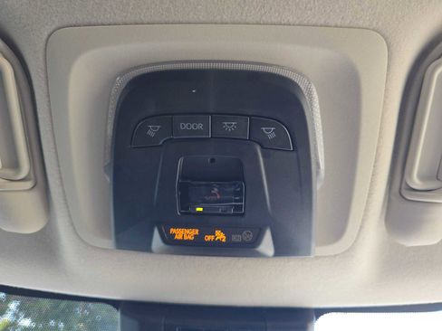 Certified 2025 Toyota Corolla LE FWD image 31