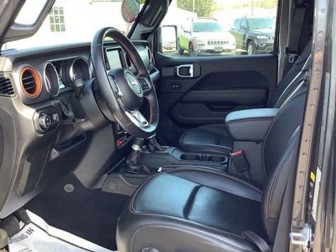Certified 2023 Jeep Gladiator Mojave w/ Cold Weather Group AWD/4WD image 14