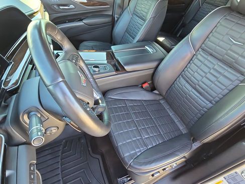 Used 2022 Cadillac Escalade Premium Luxury Platinum image 16