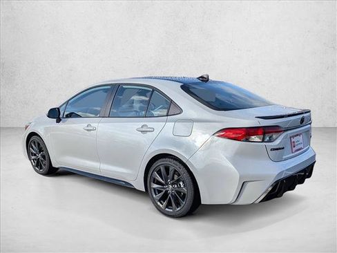 Used 2026 Toyota Corolla SE image 7