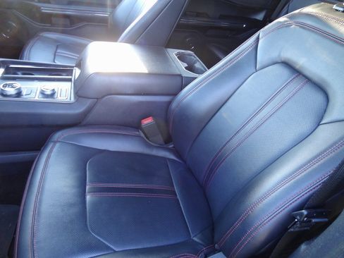 Certified 2022 Ford Expedition Limited image 5