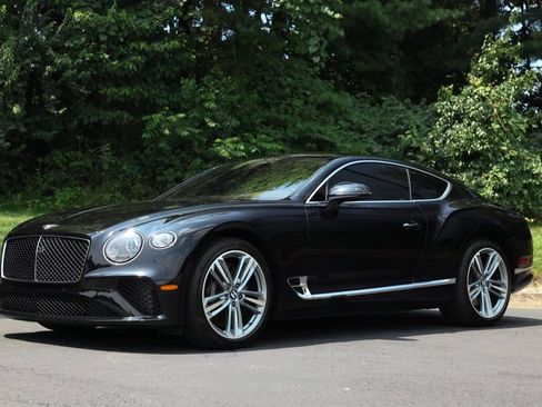 Used 2024 Bentley Continental GT image 41