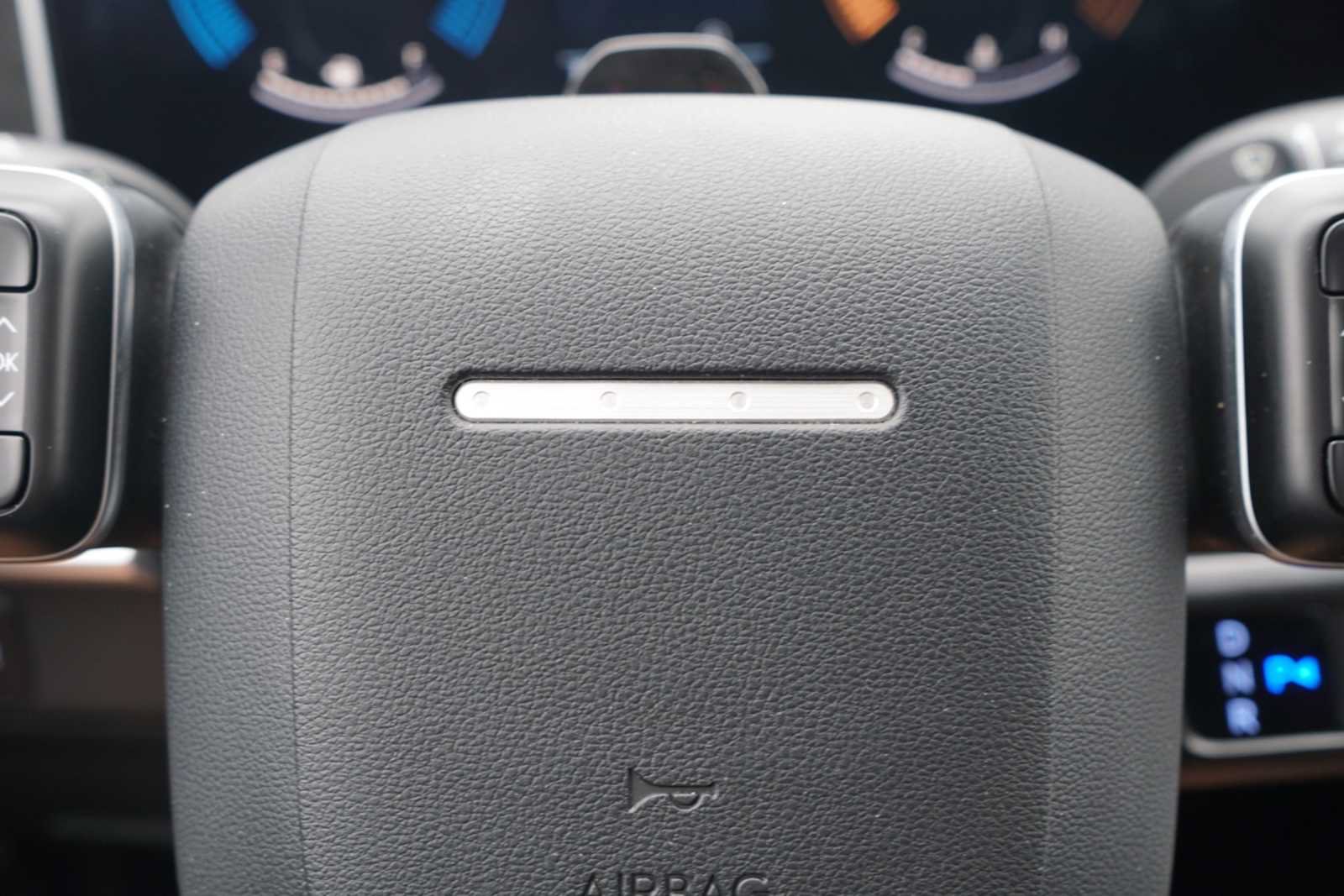 Used 2026 Hyundai Santa Fe SEL FWD image 12