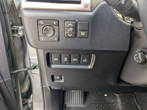 Certified 2023 Lexus GX 460 Premium w/ Accessory Package AWD/4WD image 18