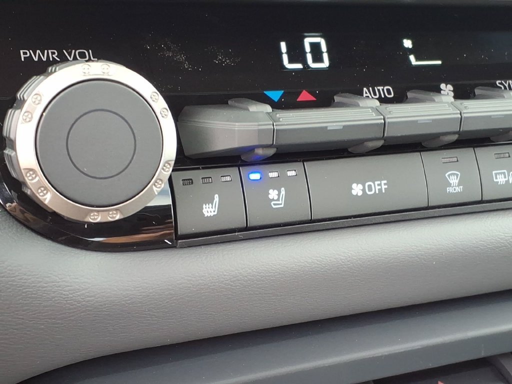 New 2026 Toyota Tundra Capstone AWD/4WD image 16