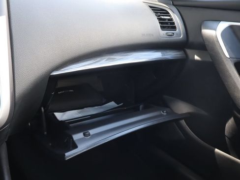 Used 2018 Nissan Altima 2.5 SL FWD image 37