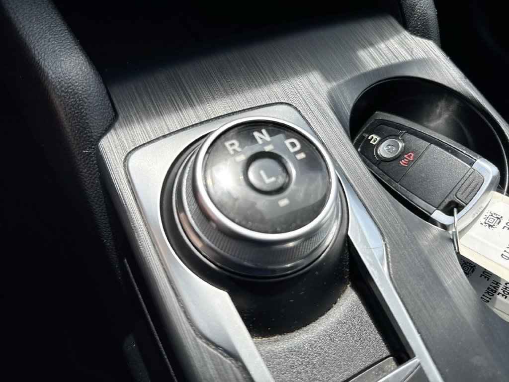Used 2022 Ford Escape SE FWD image 17