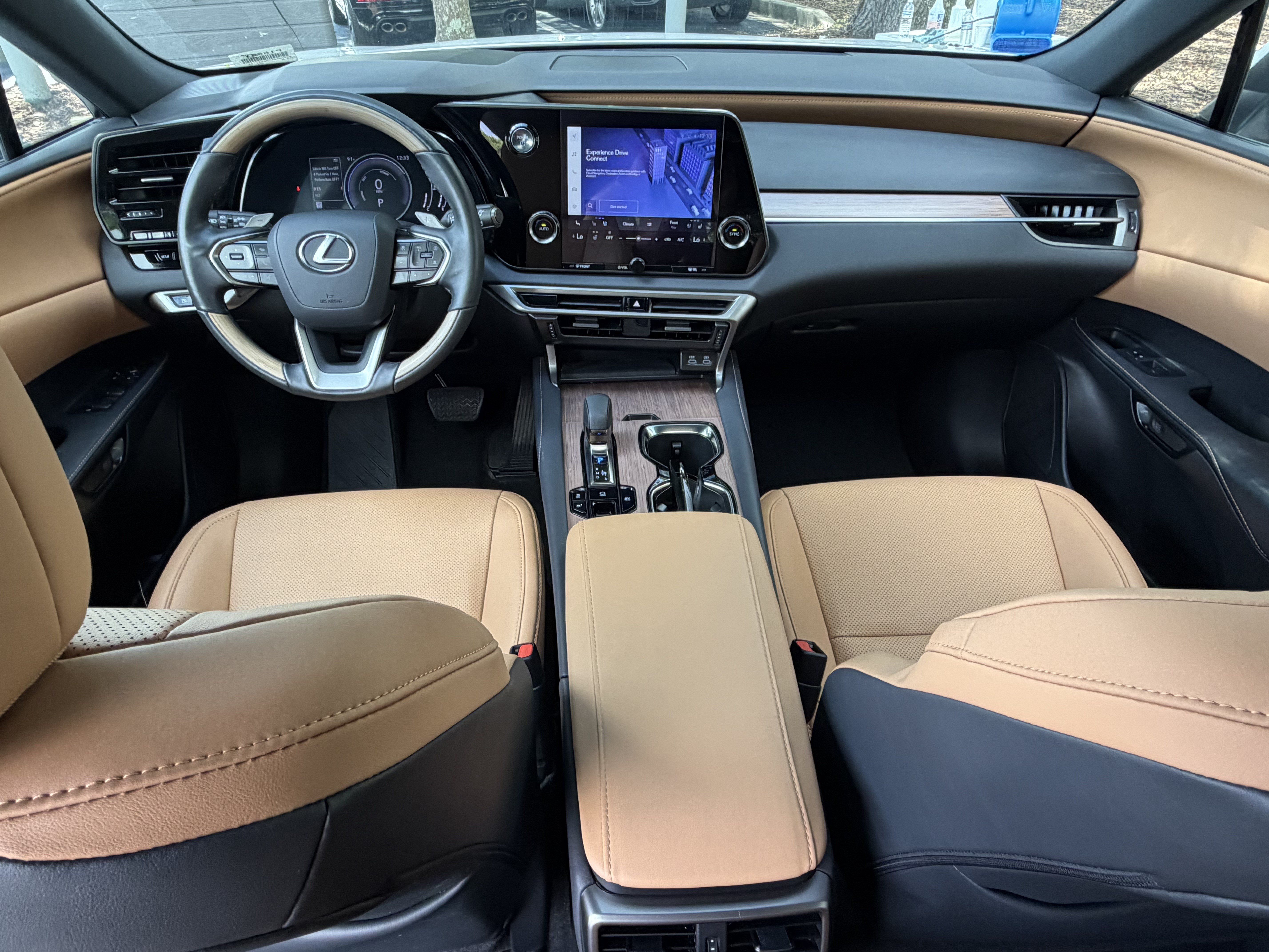 Used 2023 Lexus RX 350h w/ Accessory Package (2T) AWD/4WD image 33