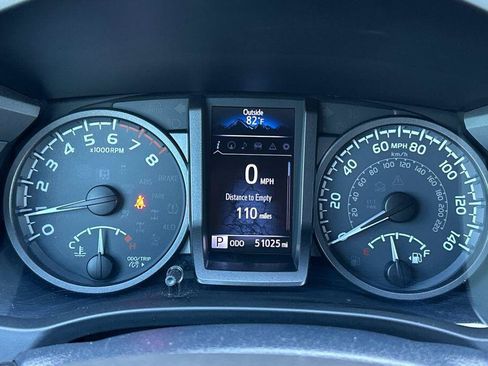 Used 2019 Toyota Tacoma TRD Off-Road w/ TRD Premium Off Road Package AWD/4WD image 23