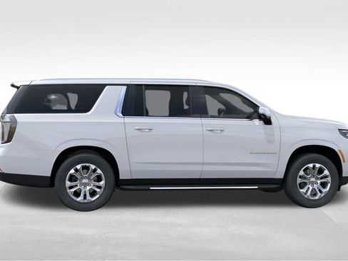 New 2026 Chevrolet Suburban LT w/ Comfort Package image 5