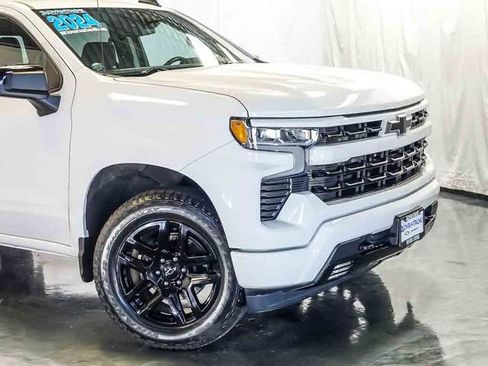 Certified 2024 Chevrolet Silverado 1500 RST w/ Convenience Package II AWD/4WD image 3
