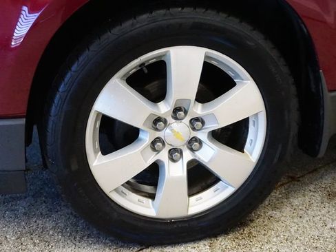 Used 2009 Chevrolet Traverse LTZ image 12