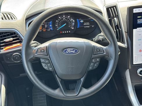 Used 2021 Ford Edge SE w/ Cargo Accessory Package image 23