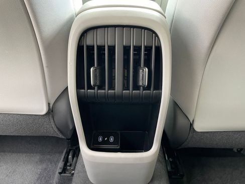 Used 2025 Hyundai Kona SEL image 24