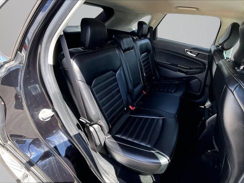 Used 2019 Ford Edge SEL w/ Equipment Group 201A AWD/4WD image 27