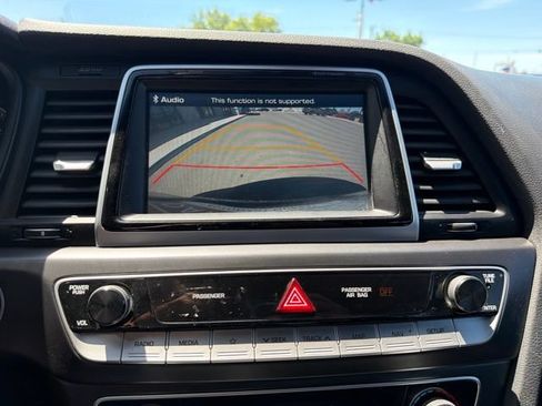 Used 2018 Hyundai Sonata Limited FWD image 17