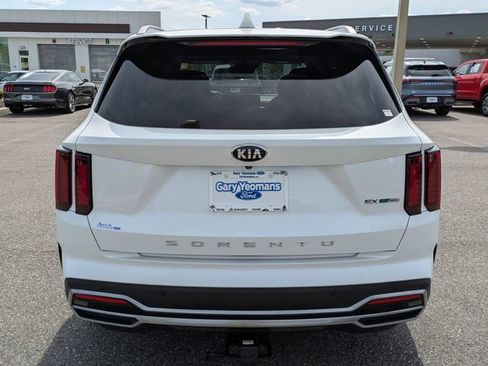 Used 2021 Kia Sorento EX FWD image 5