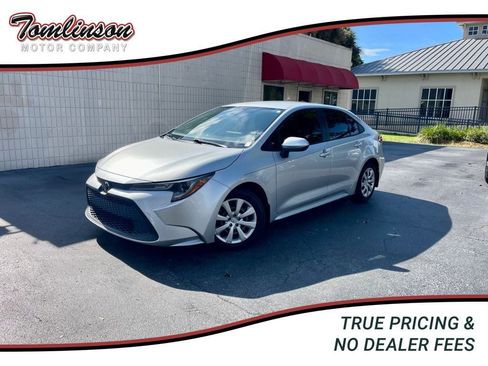 Used 2020 Toyota Corolla LE FWD image 1